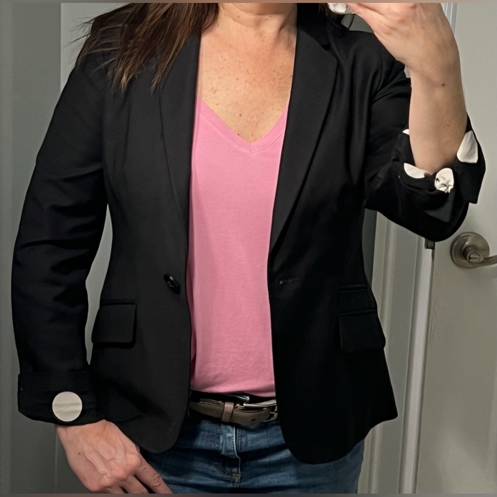 💕 Chicos NWT black city chic classic blazer fully lined w polka dot lining